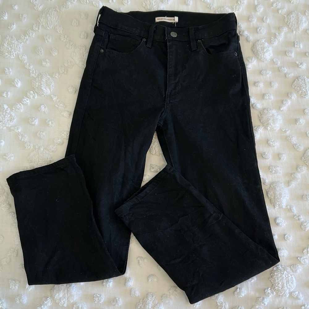 Levi’s High Rise Straight Crop Jeans